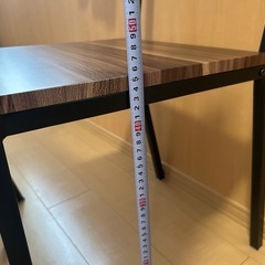 ダイニングテーブル4人掛けの画像