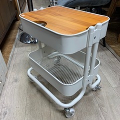 キャスター付きワゴンの画像