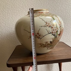 花瓶　
白薩摩焼　苗代川焼の画像