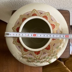 花瓶　
白薩摩焼　苗代川焼の画像