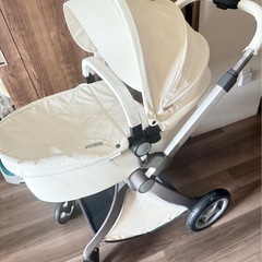 ベビーカー　Hot Mom  2型　ホワイト　安定製　新生児 　の画像