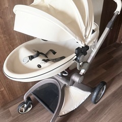 ベビーカー　Hot Mom  2型　ホワイト　安定製　新生児 　の画像