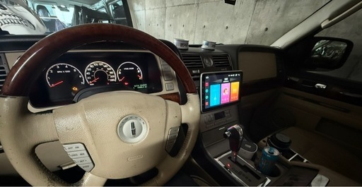 ??アメ車??リンカーン ナビゲーター　
