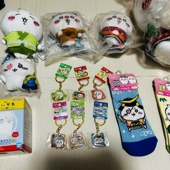 ちいかわ ぬいぐるみ・雑貨16点セット（ぬいぐるみ7点・靴下2点・アクリルキーホルダー6点・ガラスコップ1点)の画像