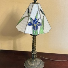 ハンドメイド　ステンドグラス照明の画像