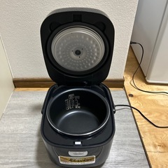 アイリスオーヤマ 炊飯器 5.5合 銘柄炊き分け機能付き RC-MA50-Bの画像