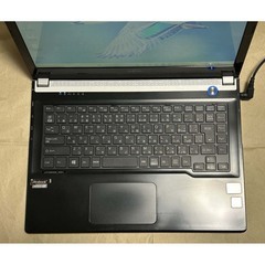 【小型・高速・すぐに使える・MSOffice付き・Windows11ノートパソコン】東芝LIFEBOOK UH55/J・4GB RAM・240GBSSDの画像