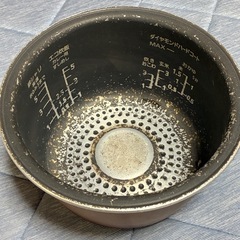 炊飯器5.5号炊きSR-PW107の画像