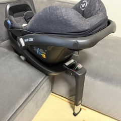 マキシコシ（Maxi-Cosi）チャイルドシートセットの画像