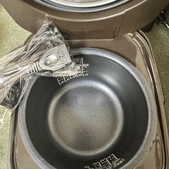 IRIS OHYAMA 炊飯器 KRC-ME30-T 2023年製 3合炊きの画像