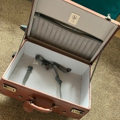 キャリーケースの画像