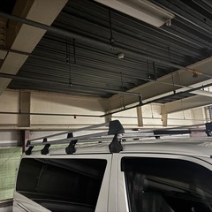 ハイエース純正キャリアの画像