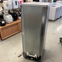 H2509-182 Panasonic 2ドア冷蔵庫 NR-B17AW-S 2017年製 168L 動作確認済み キズ汚れ有りの画像