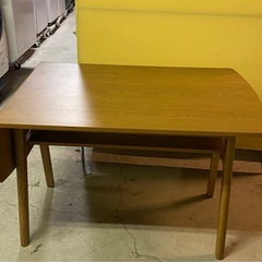 & DT片バタラモーン　テーブルの画像