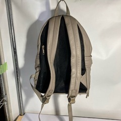 O2509-271 Anemone×Beaure レザーリュックサック グレージュ 中古の画像