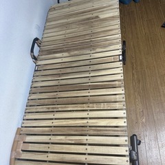 折りたたみベッドの画像