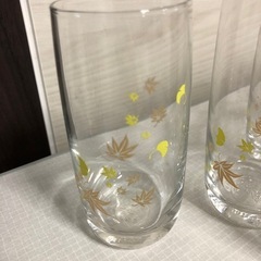 花柄のガラスグラス10個の画像