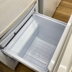 【トレファク高槻店】安心の6ヶ月間保証！取りに来られる方限定！SHARP（シャープ）の2ドア冷蔵庫のご紹介です！の画像
