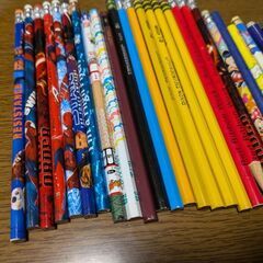 文具　ボールペン　えんぴつの画像