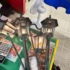 アイリスオーヤマ ガーデンライト 4本セット 動作品の画像