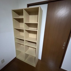 収納棚の画像