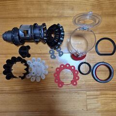 【メンテナンス済】ダイソンサイクロン掃除機V10(SV12) ∗現物確認されて構いません。 の画像