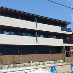 難波まで乗り換えなし15分🚎新築角部屋🏠このチャンスを見逃…