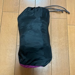 モンベル　ウィンドブレーカーの画像
