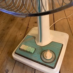 昭和レトロ扇風機（グリーン）現役の画像