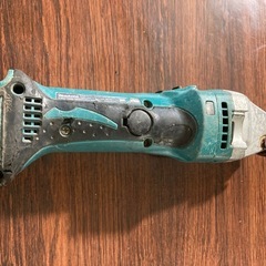 板金加工に　②マキタ　ストレートシヤーの画像