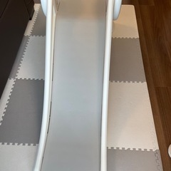 折りたたみ可能　室内滑り台の画像