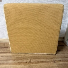 三角クッションの画像