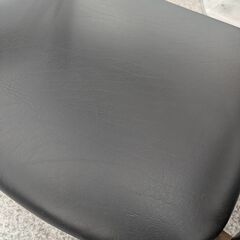 【上質なデザインチェア】 ダイニングチェア 関家具 DC MANTA マンタ ウォールナット chair イス 椅子：ウォールナット/ブラックの画像