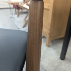 【上質なデザインチェア】 ダイニングチェア 関家具 DC MANTA マンタ ウォールナット chair イス 椅子：ウォールナット/ブラックの画像