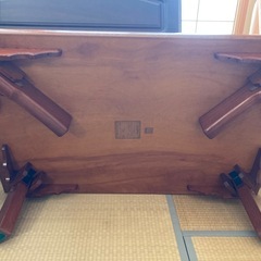 【中古・0円】重厚感ある木製座卓(ローテーブル)の画像