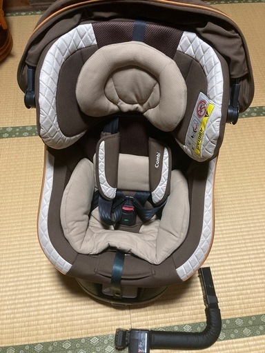 コンビ　チャイルドシート