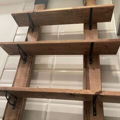 DIY棚2×4ブラケット（黒）付きの画像