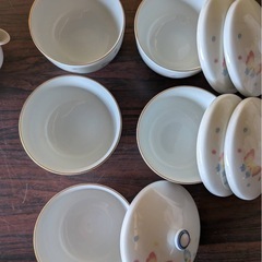 未使用品？ 有田焼 友右衛門 茶器セット 木箱入り 番茶器 急須 湯呑 5客 茶道具 煎茶具 陶器蓋物 湯呑の画像