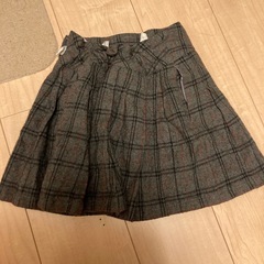秋冬向　スカート　サイズ140の画像