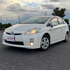トヨタ プリウス 距離8万です 車検9年9月までです コミコミ値段の画像