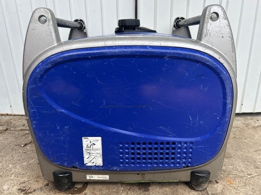 YAMAHA インバータ発電機 EF2000is 2.0kVA静音　軽量 発電機　ポータブル　ガソリン 野外　農業 キャンプ 洗車　非常用　オイルセンサー 2.0kVA 2000W 12v 8A 100v 50/60Hz　　ヤマハ　インバーター　宮崎　簡易始動動画あり