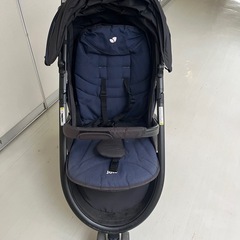 Joie 三輪ベビーカーの画像