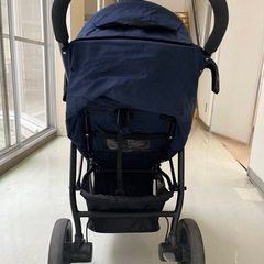 Joie 三輪ベビーカーの画像