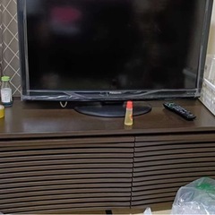 ソファー、タンス、テレビ台の画像