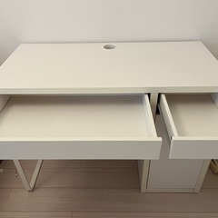 ホワイトドレッサー LEDミラー付きの画像