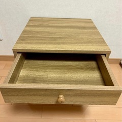 ニトリサイドテーブル　フリーテーブルの画像