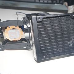 水冷CPUクーラーの画像