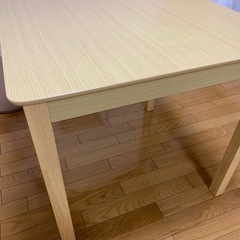美品！ダイニングテーブルの画像