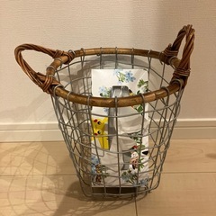 カゴ2つで1000円の画像
