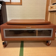 テレビボードの画像